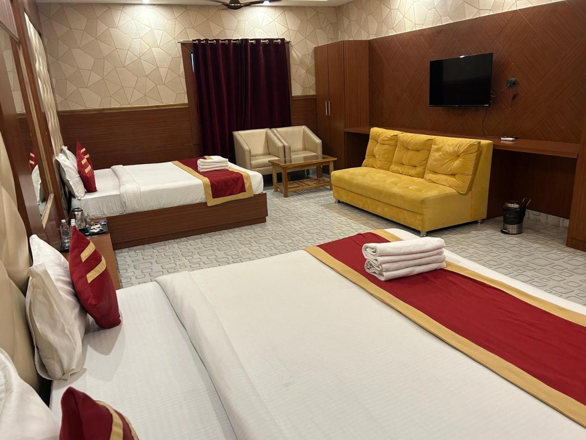Royal Heritage Hotel & Resort Ayodhya Luaran gambar
