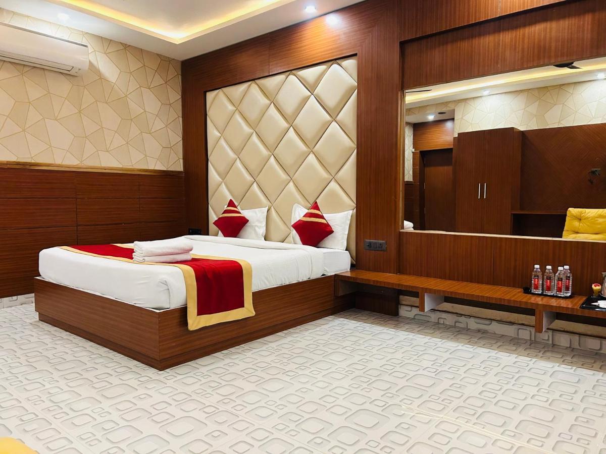 Royal Heritage Hotel & Resort Ayodhya Luaran gambar