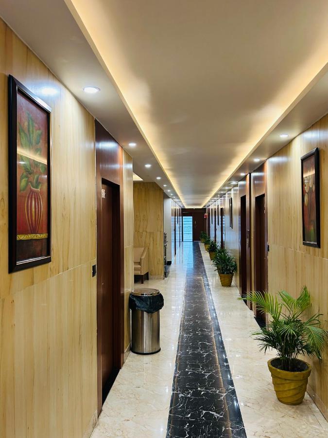 Royal Heritage Hotel & Resort Ayodhya Luaran gambar