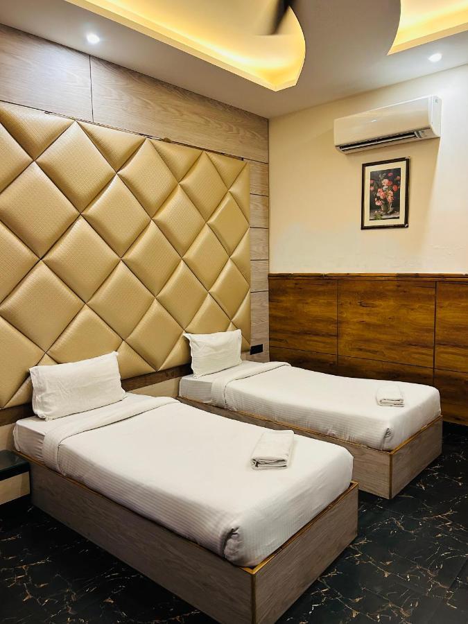 Royal Heritage Hotel & Resort Ayodhya Luaran gambar